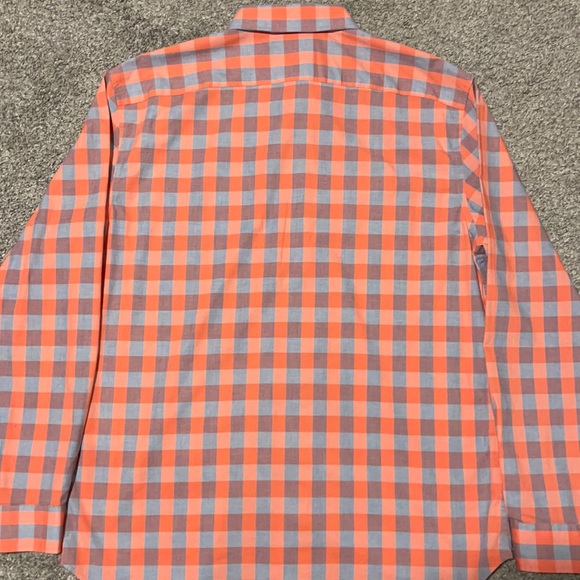 Old Navy Men’s XL Coral & Grey Shirt. - Picture 2 of 5